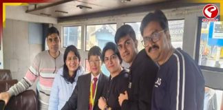 ১৪৫ বছরের ইতিহাসে প্রথম! টয় ট্রেনে টিকিট পরীক্ষকের দায়িত্বে গোর্খা-কন্যা