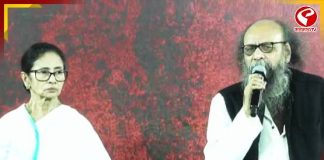 “SIR-এর বিরুদ্ধে সর্বোচ্চ লড়াই করতে পারেন মমতা,” ধরনা মঞ্চে বড় মন্তব্য জয় গোস্বামীর