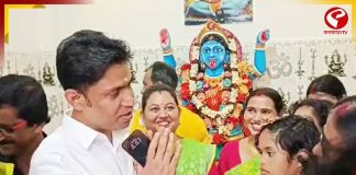 কালীর পুজো দিয়ে প্রচার শুরু জাহাঙ্গীরের! ভোটের আগে সম্প্রীতির ছবি ফলতায়