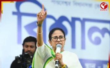 ১০ লক্ষ টাকা, ২টি করে ফ্ল্যাট দেবে রাজ্য! রানিগঞ্জের সভায় বিরাট ঘোষণা মমতার