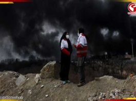 যুদ্ধের ধোঁয়ায় আকাশ কালো! ইরানে নামল ‘ব্ল্যাক রেন’, কতটা ভয়ংকর এই কালো বৃষ্টি?