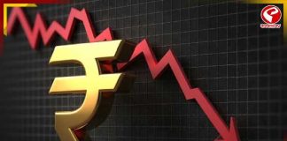 যুদ্ধের ধাক্কা অর্থনীতিতে! ডলারের সামনে ভেঙে পড়ল টাকা, রেকর্ড ৯২.৩০ ছুঁল বিনিময় হার