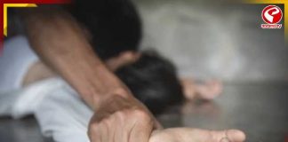 স্বামী আটক, রাতেই গৃহবধূকে তুলে নিয়ে গণধর্ষণের অভিযোগ!