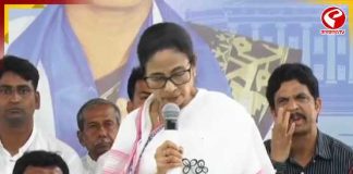 ‘যুবসাথী ভিক্ষা নয়, পকেটমানি!’, বিজেপিকে তোপ মমতার