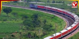 চলন্ত ট্রেনেই এবার মিলবে ‘ঘরের স্বাচ্ছন্দ্য’!