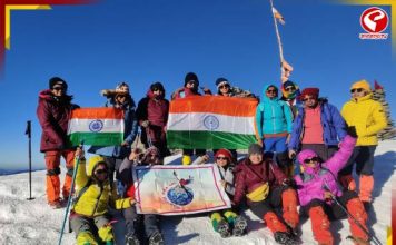 করোনার সময় থমকে গিয়েছিল জীবন, নারী দিবসে দুই বঙ্গতনয়ার ঘুরে দাঁড়ানোর কাহিনি