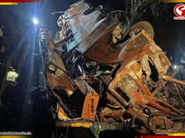 নেপালে বড় দুর্ঘটনা, খাদে পড়ল পুণ্যার্থী বোঝাই বাস, মৃত কমপক্ষে ৭