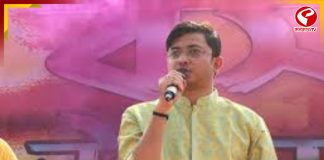 তৃণমূল প্রার্থীর মঙ্গল কামনায় বিজেপি নেতা! ৩০ হাজার ভোটে হারছে বিজেপি, হুঁশিয়ারি তৃণমূল প্রার্থীর