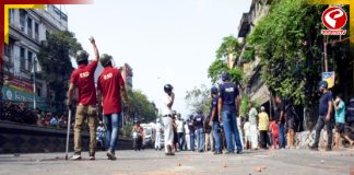 কেন্দ্রীয় বাহিনীকে কেন ব্যবহার করা হয়নি? গিরিশ পার্ক কাণ্ডে DEO-র কাছে জবাব তলব কমিশনের