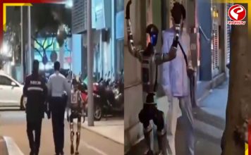 সামনে মহিলা, পিছনে তাড়া করছে দৈত্যকার রোবট!