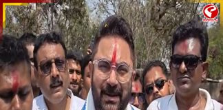 রবিবাসরীয় প্রচারে তারকা প্রার্থী সোহম, মন্দিরে পুজো দিয়ে শুরু জনসংযোগ