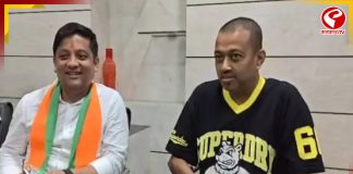 মুকুল পুত্র শুভ্রাংশু রায়ের বাড়িতে বিজেপি প্রার্থী সুদীপ্ত দাস! বীজপুরে রাজনৈতিক চাপানউতোর