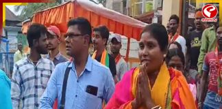 প্রচারে বেরিয়ে নিজেকে জয়ী ঘোষণা আউশগ্রামের বিজেপি প্রার্থীর!