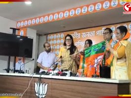 বিজেপিতে যোগ দিলেন কামদুনির প্রতিবাদী মুখ টুম্পা কয়াল, এবার কী ভোটে প্রার্থী হবেন?