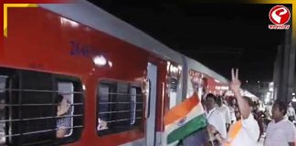 স্পেশ্যাল ট্রেনে ভোটারদের রাজ্যে ফেরাচ্ছে বিজেপি! কী বলল তৃণমূল?