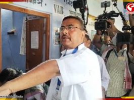 ভোট চলাকালীন গ্রেফতার শুভেন্দুর পোলিং এজেন্ট! ওসি’র অপসারণের দাবিতে সরব বিজেপি প্রার্থী