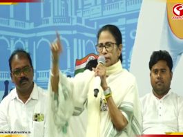 ‘অমিত শাহের পদত্যাগ করা উচিত’ জনসভায় দাবি করলেন মমতা