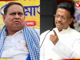 “মুসলমানদের ভাবাবেগ নিয়ে ছিনিমিনি খেলা,” হুমায়ুনকে ‘সমাজচ্যুত’ করার ডাক ফিরহাদ হাকিমের