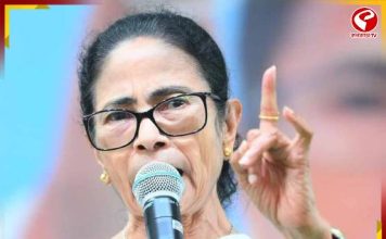 “স্বৈরাচারী বিজেপিকে একটিও ভোট নয়,” স্বরূপনগরে রণহুঙ্কার মমতার