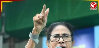 ভোটের আগে ফর্ম পূরণ করিয়ে সব লুট করে নেবে! বিজেপিকে তোপ মমতা