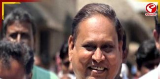 হেলিকপ্টারে চেপে ডোমকলে ‘হাইভোল্টেজ’ এন্ট্রি, জনতার ঢলে শক্তি দেখালেন হুমায়ুন কবির