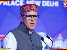 “কলকাতাতো দূর অস্ত, কষ্ট করে জম্মু এসে দেখাক!” পাকিস্তানকে ধুয়ে দিলেন ওমর আবদুল্লা