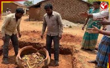 মন্দিরের ভিত খুঁড়তেই সোনার ইট! উত্তরপ্রদেশে ‘গুপ্তধন’ ঘিরে চাঞ্চল্য