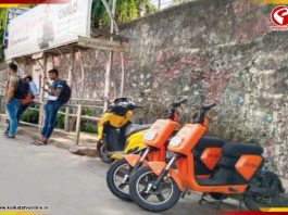 পেট্রোলের দামে আগুন? এক চার্জেই এবার যেতে পারেন লং রাইড!