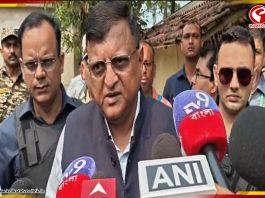 নন্দীগ্রামে সিইও মনোজ আগরওয়াল, কথা বললেন ভোটারদের সঙ্গে