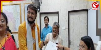 মনোনয়ন জমা দিলেন চুঁচুড়ার তৃণমূল প্রার্থী দেবাংশু ভট্টাচার্য