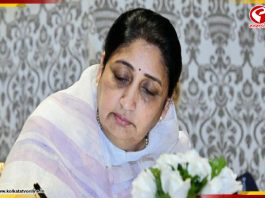 বারামতী উপনির্বাচনে বিনা প্রতিদ্বন্দ্বিতায় জয়ী হবেন সুনেত্রা পাওয়ার, প্রার্থী প্রত্যাহার করল কংগ্রেস