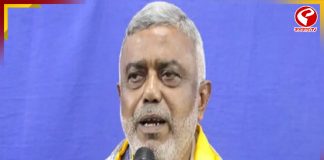 ভোটের মুখে দেবাশিস কুমারের বাড়িতে ইডি তল্লাশি, কমিশনের দ্বারস্থ তৃণমূল