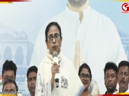 মোদির ঝালমুড়ি খাওয়া নিয়ে উত্তরপাড়া থেকে তীব্র কটাক্ষ মমতার