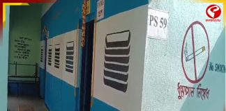মঙ্গলকোটে ‘রেল বুথ’ চমক! ট্রেনের কামরায় উঠে ভোট দেবেন ভোটাররা!