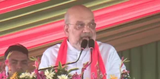 বোলপুরের মাটিতে ‘রবীন্দ্রসঙ্গীত’ বলতে গিয়ে হোঁচট খেয়ে ‘রবিশঙ্কর’ বললেন শাহ