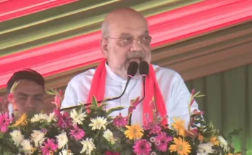 বোলপুরের মাটিতে ‘রবীন্দ্রসঙ্গীত’ বলতে গিয়ে হোঁচট খেয়ে ‘রবিশঙ্কর’ বললেন শাহ