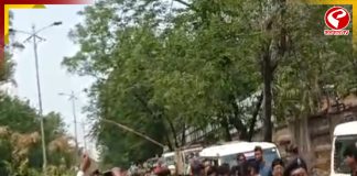 মনোনয়ন জমা দিতে এসে পুলিশের সঙ্গে বচসায় জড়ালেন বিজেপি প্রার্থী