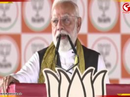 ‘কেন্দ্রের স্কিম বাংলায় চালু করতে দেওয়া হচ্ছে না’, হলদিয়া থেকে তৃণমূলকে আক্রমণ মোদি’র