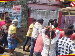 āϝā§āĻŦāĻā§āϰ āĻŽāĻžāĻĨāĻž āĻā§āĻā§ āĻā§āύ! āĻāύāϤāĻžāϰ āĻĒāĻžāϞā§āĻāĻž āĻŽāĻžāϰ⧠āĻŽā§āϤā§āϝ⧠āĻ
āĻāĻŋāϝā§āĻā§āϤā§āϰ, āĻāĻžāĻā§āĻāϞā§āϝ āĻŦāĻŋāĻšāĻžāϰā§