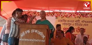 তাঁতশিল্পের পরিস্থিতি নিয়ে তৃণমূলের বিরুদ্ধে সূর চড়ালেন নির্মলা সীতারামন