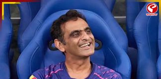 ম্যাচ চলাকালীন মোবাইল ব্যবহারের জন্য জরিমানার মুখে রাজস্থানের ম্যানেজার!