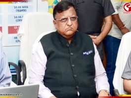 ‘মদের দোকান বন্ধ করতে বলিনি’, জানালেন মুখ্য নির্বাচনী আধিকারিক