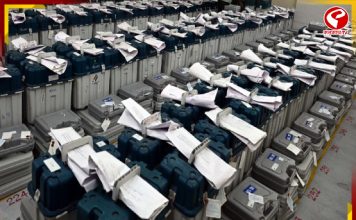 দুর্গাপুরে কড়া নিরাপত্তায় স্ট্রংরুমে ইভিএম, স্ক্রুটিনি বৈঠকে যোগ সব দলের প্রতিনিধিদের