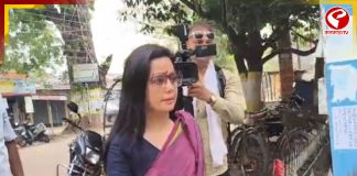 কমিশন ও বাহিনীর বিরুদ্ধে অতিসক্রিয়তার অভিযোগ তুললেন মহুয়া মৈত্র