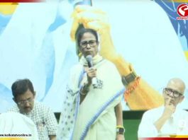 ‘ঘোড়া কেনাবেচার ছক বিজেপির’, অপারেশন পদ্মের আশঙ্কায় ভোটারদের সতর্কবার্তা মমতার