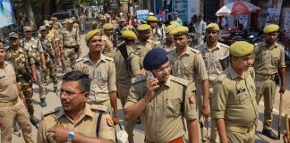 প্রথম দফার ভোটে কেন্দ্রীয় বাহিনীর সঙ্গে ৪০ হাজার রাজ্য পুলিশের নিরাপত্তা