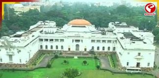 সরছে মমতার ছবি, বিধানসভার চার গুরুত্বপূর্ণ ঘরে আপাতত ‘তালা’