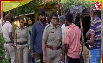 ডায়মন্ড হারবারে পুনর্নির্বাচনে উত্তেজনা, কেন্দ্রীয় বাহিনীর হাতে ‘আটক’ ভোটার