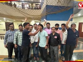 নবান্নেও উড়ল গেরুয়া আবির, ‘জয় শ্রীরাম’ স্লোগান