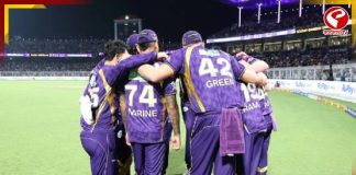 IPL-এর মাঝেই বড় ধাক্কা KKR-এ! সুযোগ না পেয়ে দেশে ফিরে গেলেন বিদেশি ওপেনার